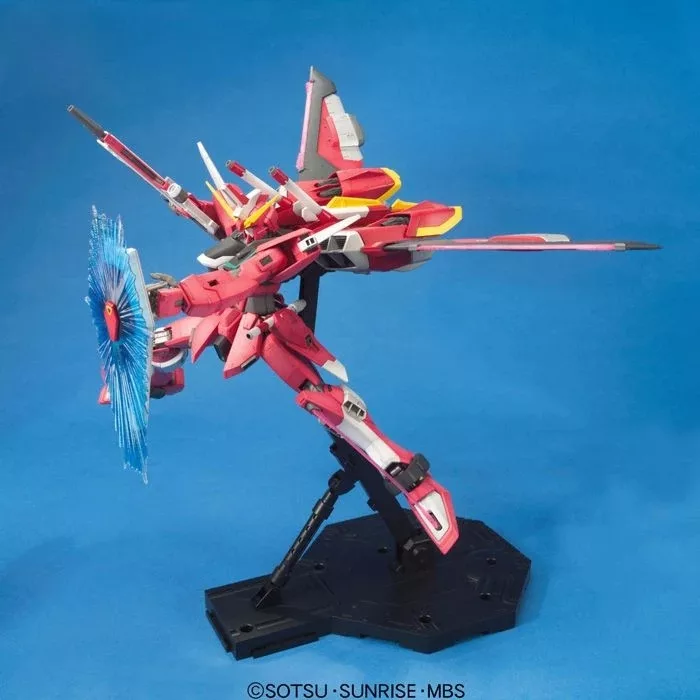 MG-Infinite-Justice-Gundam-4